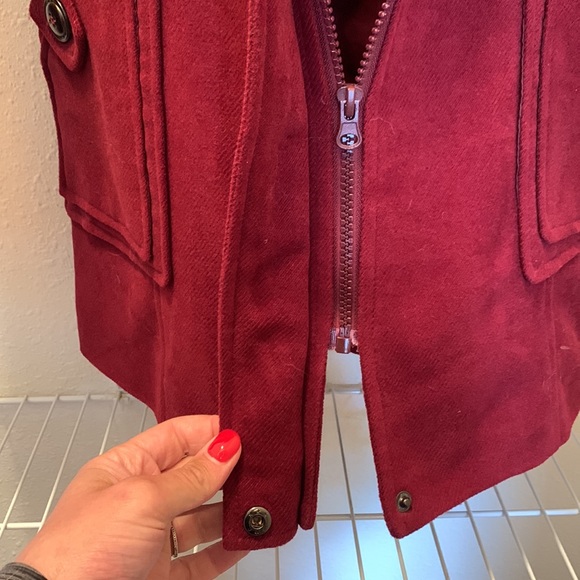 Coat - Picture 4 of 7